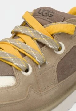Ugg LOWMEL - Skate Shoes - Mustard Seed/summer Wheat 19 Ugg LOWMEL - Skate Shoes - Mustard Seed/summer Wheat -Ugg 060b2e8ec244410cad491b3928d66ad9