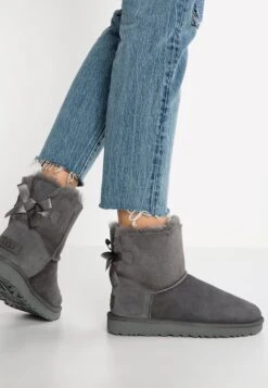 Ugg MINI BAILEY BOW - Stiefelette - Grey