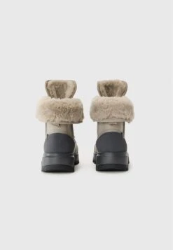 Ugg ADIRONDACK - Lace-up Boots - Cobble Grey 10 Ugg ADIRONDACK - Lace-up Boots - Cobble Grey -Ugg 0f6f4d90c8c446dfaac922c44ac537de