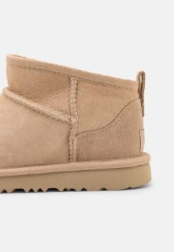 Ugg CLASSIC ULTRA MINI UNISEX - Stiefelette - Driftwood 11 Ugg CLASSIC ULTRA MINI UNISEX - Stiefelette - Driftwood -Ugg 1c92880c61ad409ca15adfb87fe235b2