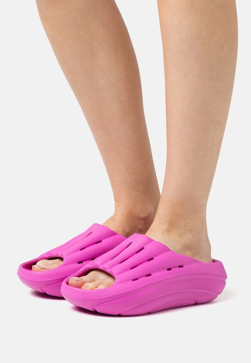Ugg FOAMO SLIDE - Pantolette Flach - Dragon Fruit 1 Ugg FOAMO SLIDE - Pantolette Flach - Dragon Fruit