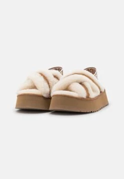 Ugg DISCO CROSS SLIDE - Hausschuh - Chestnut -Ugg 2fb0d084504a4daba0c920b221777ce4