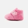 Ugg BIXBEE AND LOVEY UNISEX - Krabbelschuh - Bubblegum