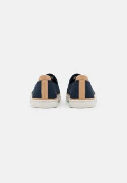 Ugg SAMMY - Sneaker Low - Navy 9 Ugg SAMMY - Sneaker Low - Navy -Ugg 32db9031625442cd8a47bf5ea2e86391
