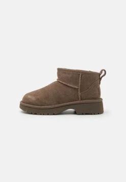 Ugg CLASSIC ULTRA MINI NEW HEIGHTS - Stiefelette - Chestnut 14 Ugg CLASSIC ULTRA MINI NEW HEIGHTS - Stiefelette - Chestnut -Ugg 33128f5f085d4987829d0400f751e9ad