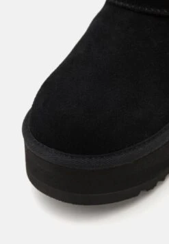 Ugg CLASSIC MINI UNISEX - Stiefelette - Black -Ugg 34f2e5f0780a4358b2a1f053ffccd066
