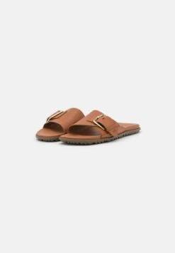 Ugg SOLIVAN BUCKLE SLIDE - Pantolette Flach - Tan -Ugg 38724afcc3e94ac489a9a01c603254b8