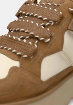 Ugg ASTROMEL - Trainers - Chestnut -Ugg 3cbabc580f9c486382ee51280fd3bf51