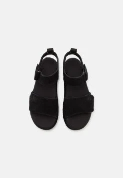 Ugg GOLDENSTAR - Plateausandalette - Black -Ugg 40e2a494128d40b49392c41f93c75244