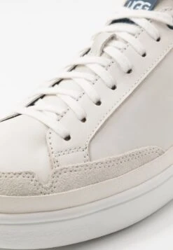 Ugg SOUTH BAY - Sneaker Low - White 11 Ugg SOUTH BAY - Sneaker Low - White -Ugg 429cc535624e4cbf87382b87c73e63b3