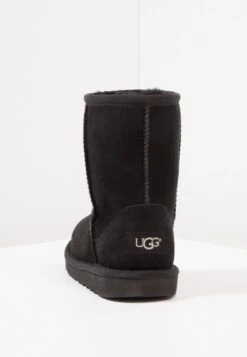 Ugg CLASSIC II - Stiefelette - Black 9 Ugg CLASSIC II - Stiefelette - Black -Ugg 4c515cb9c32a41b7b2f18be0de59e5b6