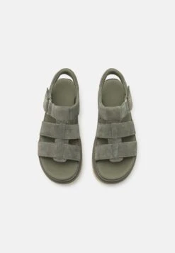 Ugg GOLDENSTAR STRAP - Plateausandalette - Moss Green -Ugg 4dd1d4bf97884018a1909195c5d981e0