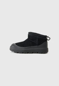 Ugg ULTRA UNISEX - Winter Boots - Black