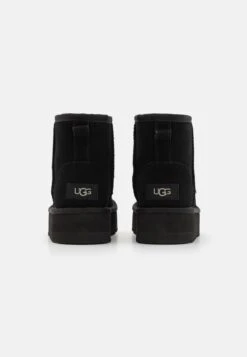 Ugg CLASSIC MINI UNISEX - Stiefelette - Black -Ugg 60961015d83d413a99a3d2aa1b79d240