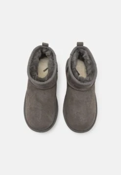 Ugg CLASSIC ULTRA MINI UNISEX - Stiefelette - Grey 17 Ugg CLASSIC ULTRA MINI UNISEX - Stiefelette - Grey -Ugg 68c341301f0746ec81cf9be074f912a3