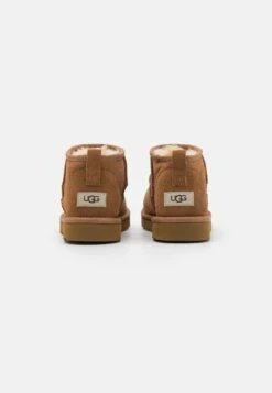 Ugg CLASSIC ULTRA MINI - Winter Boots - Chestnut 11 Ugg CLASSIC ULTRA MINI - Winter Boots - Chestnut -Ugg 81f28c8f09ba4e619b4b604235822192