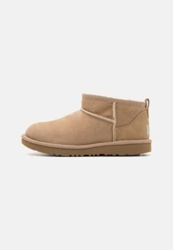 Ugg CLASSIC ULTRA MINI UNISEX - Stiefelette - Moss Green/amphora 21 Ugg CLASSIC ULTRA MINI UNISEX - Stiefelette - Moss Green/amphora -Ugg 82da9b76c96048ba984f663d3d4a5d5b 3