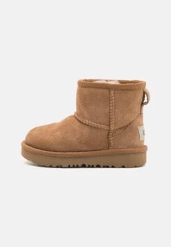 Ugg CLASSIC MINI II UNISEX - Stiefelette - Black 18 Ugg CLASSIC MINI II UNISEX - Stiefelette - Black -Ugg 897a06c5aa314d2b9b618d061979eca5