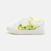 Ugg RENNON LOW PINEAPPLE STUFFIE UNISEX - Sneaker Low - Pineapple