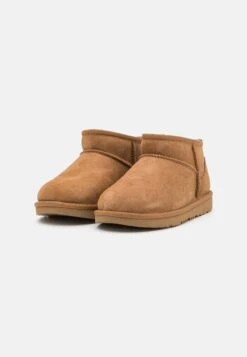 Ugg CLASSIC ULTRA MINI UNISEX - Stiefelette - Chestnut 21 Ugg CLASSIC ULTRA MINI UNISEX - Stiefelette - Chestnut -Ugg 92adb5af0cc64424aa7ab38433116d04