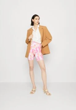 Ugg -Ugg 93d9cadc0e504c648919b9605217f607