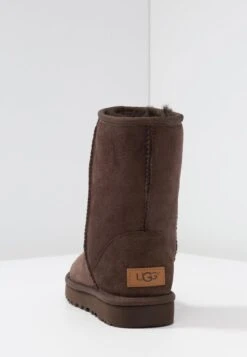 Ugg CLASSIC SHORT - Stiefelette - Chocolate 11 Ugg CLASSIC SHORT - Stiefelette - Chocolate -Ugg 9b5b2b56de3749d191e155dc8ade8dce