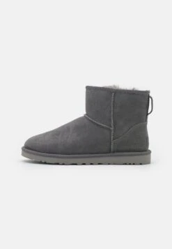 Ugg CLASSIC MINI UNISEX - Winter Boots - Dusted Cocoa 16 Ugg CLASSIC MINI UNISEX - Winter Boots - Dusted Cocoa -Ugg 9cc6d32016b04310916af9c68c900438