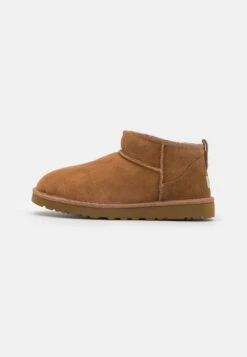 Ugg CLASSIC ULTRA MINI - Winter Boots - Chestnut