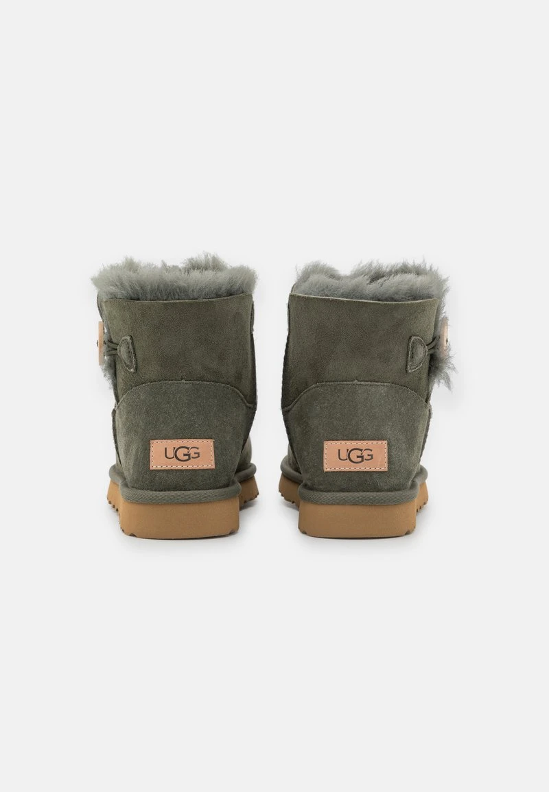 Ugg MINI BAILEY BUTTON - Ankle Boot - Forest Night 4 Ugg MINI BAILEY BUTTON - Ankle Boot - Forest Night – Bild 4