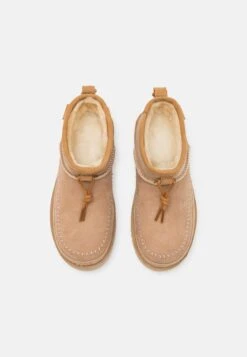 Ugg ULTRA MINI CRAFTED REGENERATE UNISEX - Ankle Boots - Sand 9 Ugg ULTRA MINI CRAFTED REGENERATE UNISEX - Ankle Boots - Sand -Ugg aaec568c02a84793848985a89616d4e2