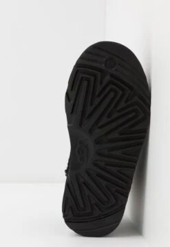 Ugg CLASSIC MINI II - Stiefelette - Black 10 Ugg CLASSIC MINI II - Stiefelette - Black -Ugg abefe0c2ab3e4e66b972838ff3f6cad3