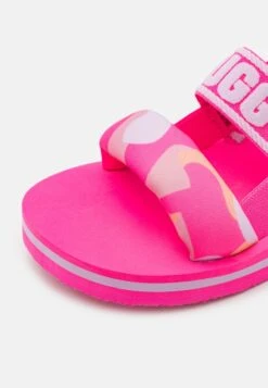 Ugg ZUMA SLING CAMOPOP UNISEX - Riemensandalette - Taffy Pink -Ugg acede35e4659466d8ae9c42177961406