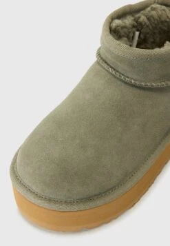 Ugg CLASSIC ULTRA MINI UNISEX - Stiefelette - Moss Green 15 Ugg CLASSIC ULTRA MINI UNISEX - Stiefelette - Moss Green -Ugg b0e086dab8de48cf9fae777eea5cfec0