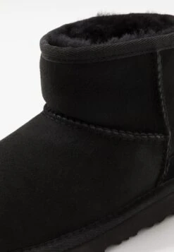 Ugg CLASSIC MINI II - Stiefelette - Black 11 Ugg CLASSIC MINI II - Stiefelette - Black -Ugg bc423b0126624e33aaf5d3381e03e295