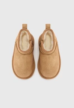 Ugg CLASSIC DAZZLE - Snowboot/Winterstiefel - Chestnut -Ugg c0ca76d611674f3b833a7525d0305355