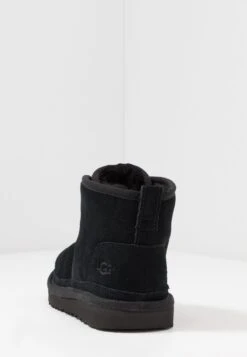 Ugg NEUMEL II UNISEX - Schnürstiefelette - Black 11 Ugg NEUMEL II UNISEX - Schnürstiefelette - Black -Ugg d794f8771b924379a2a74ff2efbde05a