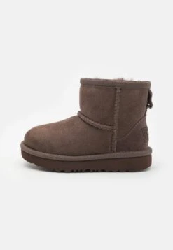 Ugg CLASSIC MINI II UNISEX - Stiefelette - Black 19 Ugg CLASSIC MINI II UNISEX - Stiefelette - Black -Ugg dc8e55cdc2804428810be09e4738b390