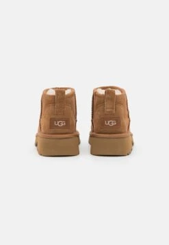 Ugg CLASSIC ULTRA MINI NEW HEIGHTS - Stiefelette - Chestnut 10 Ugg CLASSIC ULTRA MINI NEW HEIGHTS - Stiefelette - Chestnut -Ugg ddf2f20ab9d146129fcf6b28f868b44b