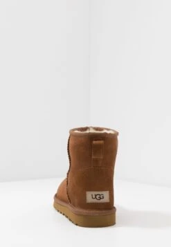 Ugg CLASSIC MINI UNISEX - Winter Boots - Chestnut 13 Ugg CLASSIC MINI UNISEX - Winter Boots - Chestnut -Ugg de7dfeefe13347f4a7dceeb4f76556d1