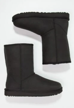 Ugg CLASSIC - Snowboot/Winterstiefel - Black 8 Ugg CLASSIC - Snowboot/Winterstiefel - Black -Ugg e050a92584eb45678d0a5383c63b5b71