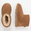 Ugg CLASSIC MINI II UNISEX - Stiefelette - Chestnut