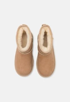 Ugg CLASSIC MINI II UNISEX - Stiefelette - Sand 13 Ugg CLASSIC MINI II UNISEX - Stiefelette - Sand -Ugg ea819b675ee04df099964e4827be1793