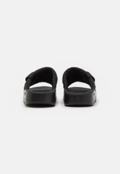 Ugg MAXXER SLIDE - Pantolette Flach - Black 8 Ugg MAXXER SLIDE - Pantolette Flach - Black -Ugg ede6e38d2e5b44739d60406be5c19177