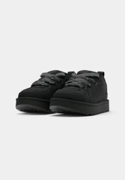 Ugg LOWMEL - Skate Shoes - Black -Ugg ee133e1d793e41b5a26712e9a29877e9
