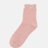 Ugg ADABELLA QUARTER SOCK - Socken - Desert Coral