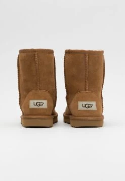 Ugg CLASSIC II - Stiefelette - Chestnut 10 Ugg CLASSIC II - Stiefelette - Chestnut -Ugg f5d0ac4e66424347b910ca24d33c8b8b 1
